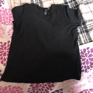Forever 21 black tee